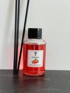 DIFUZOR AROMATIC CU BETISOARE "STRAWBERRY" 50ML / АРОМАДИФФУЗОР С ПАЛОЧКАМИ "STRAWBERRY" 50МЛ