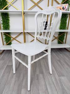 SCAUN CU SPATAR DECORATIV ALB / СТУЛ С ДЕКОРАТИВНОЙ СПИНКОЙ БЕЛЫЙ