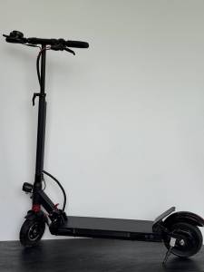 TROTINETA ELECTRICA 500W CU USB SI DISPLAY | ЭЛЕКТРОСАМОКАТ 500W С USB И ЭКРАНОМ