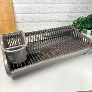 USCATOR DE VASE DIN PLASTIC CU SUPORT PENTRU USCAREA TACIMURILOR / ПЛАСТИКОВАЯ СУШИЛКА ДЛЯ ПОСУДЫ С ПОДСТАВКОЙ ДЛЯ СУШКИ СТОЛОВЫХ ПРИБОРОВ