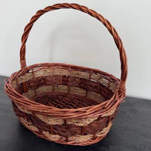 COS OVAL CAFENIU DECORATIV NUIELE CU TOARTA 38x32 CM / КОРЗИНА ОВАЛЬНАЯ КОРИЧНЕВАЯ ПЛЕТЕНАЯ С РУЧКОЙ 38x32 СМ