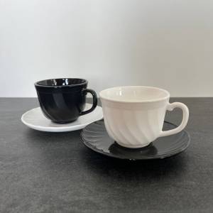 SET CANI CU FARFURII DIN OPAL DE CULOARE NEGRU CU ALB 12 PCS / НАБОР ЧАШЕК С БЛЮДЦАМИ ИЗ ОПАЛОВОГО СТЕКЛА ЧЁРНО-БЕЛЫЙ ЦВЕТА 12 ШТ (703869)