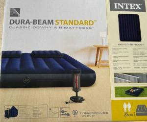 INTEX SALTEA GONFLABILA,,VELUR CLASSIC'' 152x203x25 cm CU PERNE SI POMPA / НАДУВНОЙ МАТРАС INTEX,ВЕЛОР КЛАССИК'' 152x203x25 см С ПОДУШКАМИ И НАСОСОМ
