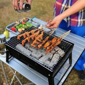 Brazier portabil pliabil din oțel pentru grătar/Переносной складной стальной мангал для барбекю.