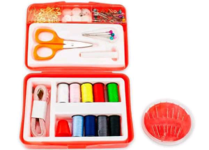 Kit de cusut compact/Компактный швейный набор.