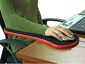 Cotieră pentru biroul computerului, suport de mână /Подлокотник для компьютерного стола, подставка для рук