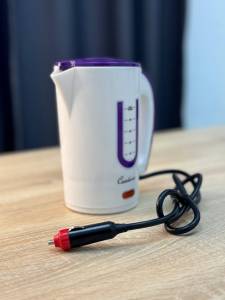 FIERBATOR ELECTRIC PENTRU AUTO CU  ALIMENTARE LA 12V /  ЭЛЕКТРОЧАЙНИК ДЛЯ АВТОМОБИЛЯ С ПИТАНИЕМ 12 В