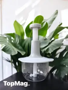 TOCATOR MANUAL MECANIC CU RECIPIENT 1,5 L / РУЧНОЙ МЕХАНИЧЕСКИЙ ИЗМЕЛЬЧИТЕЛЬ С КОНТЕЙНЕРОМ 1,5 Л (205552)