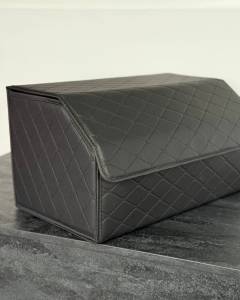 ORGANIZATOR AUTO PENTRU PORTBAGAJ DIN ECO-PIELE (NEGRU CU CUSATURI NEGRE) / ОРГАНАЙЗЕР В БАГАЖНИК ИЗ ЭКОКОЖИ (ЧЕРНЫЙ С ЧЕРНЫМИ СТЕЖКАМИ)